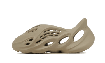 Yeezy Foam RNNR Stone Salt