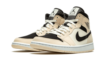 Air Jordan 1 Mid Barely Orange