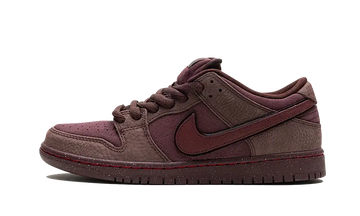 SB Dunk Low City Of Love Burgundy Crush